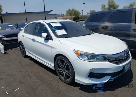 2017 Honda Accord Sport z USA, uszkodzony, nr VIN 1HGCR2F5XHA209013